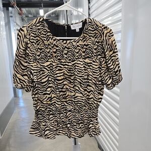 Can't Be Tamed Matching Set